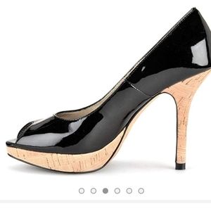 NEW Isola Notte Black Patent Leather Opentoe Heels